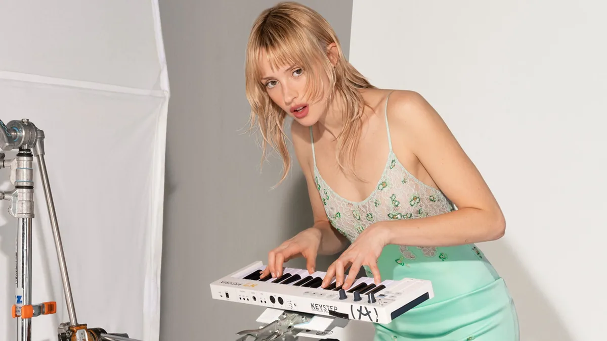 Promotional artwork for ANGÈLE – INSTINCT TOUR